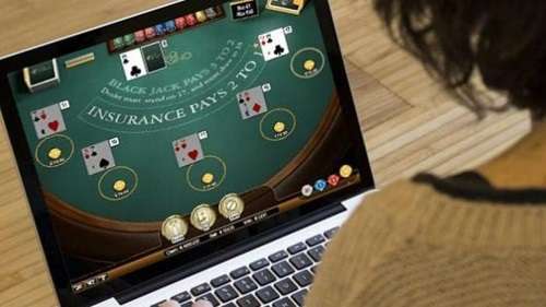 Playing Blackjack Online - Is it Worth It?